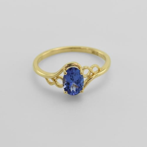 Goldring mit ovalen Tansaniten Musa