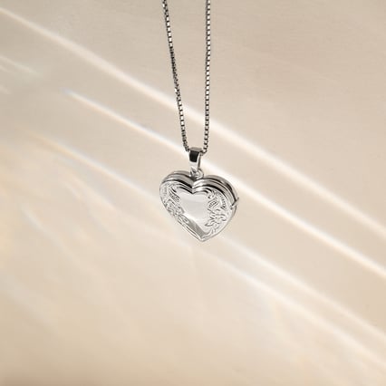 Silbernes Medaillion in Herzform zum Öffnen Hugh