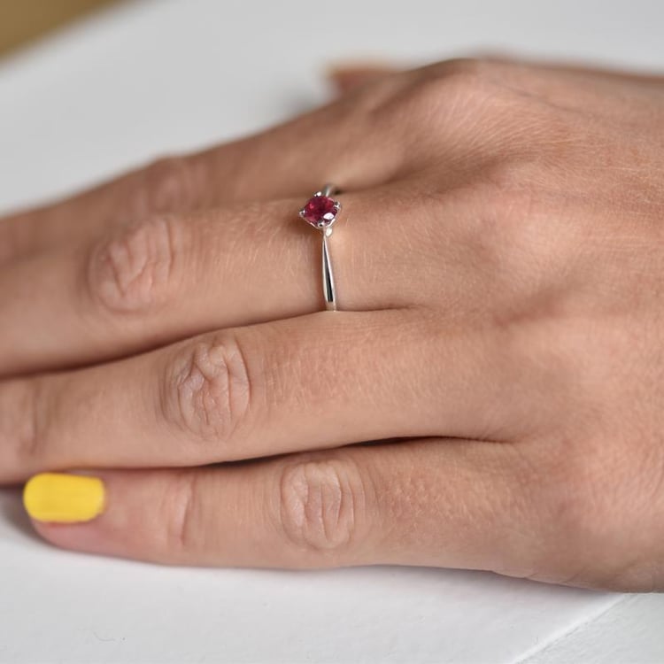 Verlobungsring mit Rubin Sevati 17942