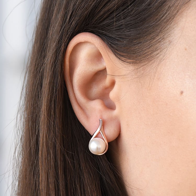 Elegante Ohrringe aus vergoldetem Silber mit Perlen Terhi 78125