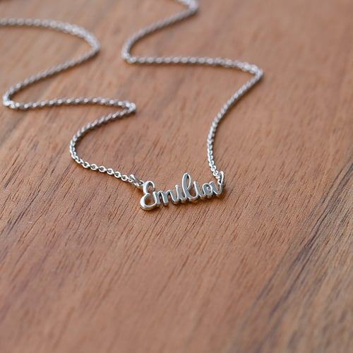 Goldene Namenskette mit Gravur Ihrer Wahl und Diamant Dovev