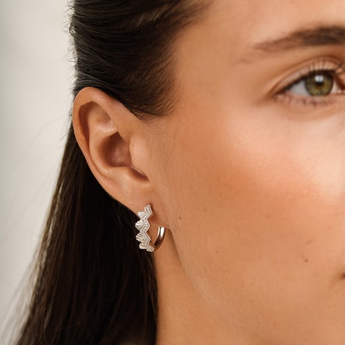 Außergewöhnliche silberne Creolen mit Diamanten Alva