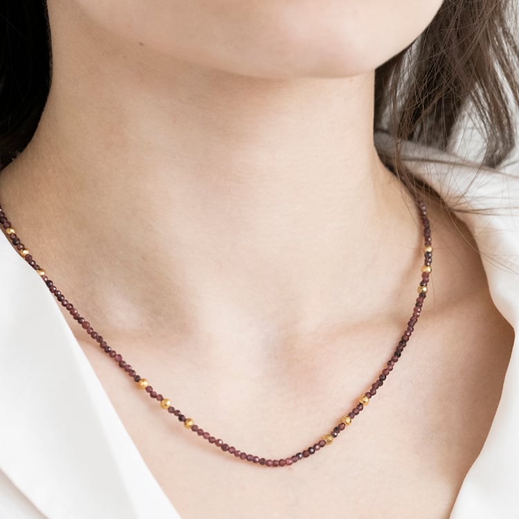 Vergoldete Kette aus Silber mit Granatperlen Sheila 115667