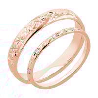 Eheringe voller Sterne und Diamanten Mirias