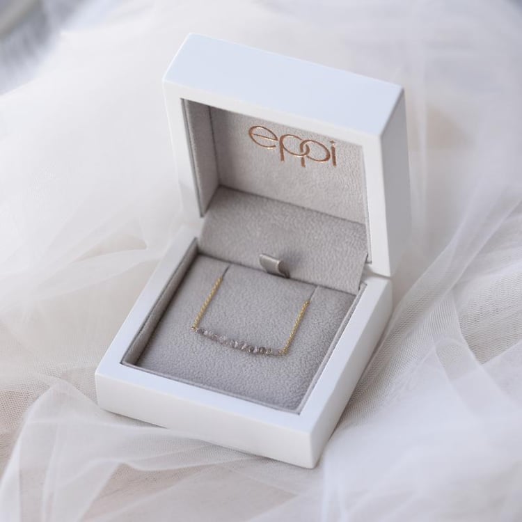 Goldener Choker mit rosa ungeschliffenen Diamanten Wandalee 38829