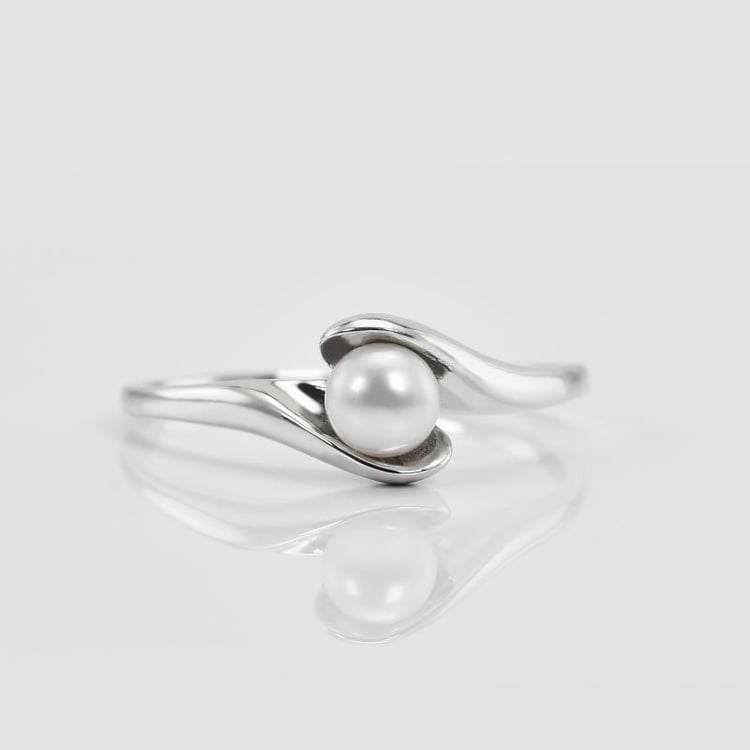 Ring mit weißer Perle 27833