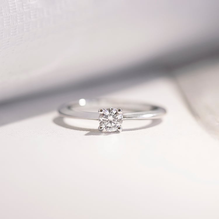 Eleganter Verlobungsring mit Diamanten Nixon 111431