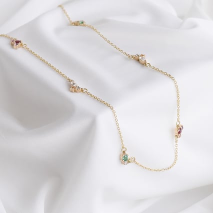 Cluster Kette mit farbigen Edelsteinen Ditte