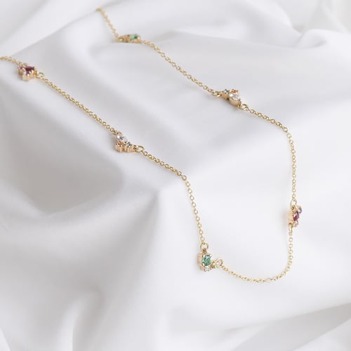 Cluster Kette mit farbigen Edelsteinen Ditte