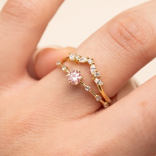 Ring in V-Form mit runden und Marquise Diamanten Fergal