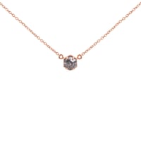 Kette mit einem Salt and Pepper Diamanten Mejia