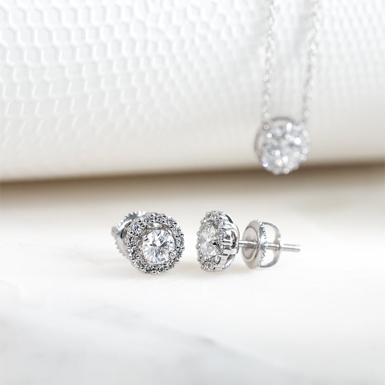 Halo-Schmuckset mit IGI-zertifizierten 0.30 ct Lab Grown Diamanten Cian 131903