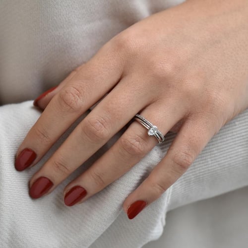Goldenes Verlobungsset mit Diamant Iline
