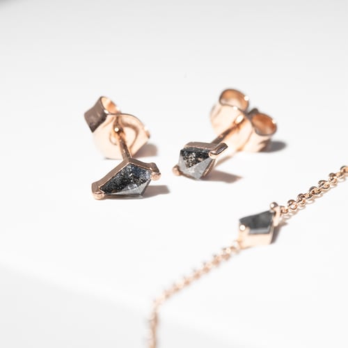 Schmuckset mit Salt and Pepper Diamanten Elny
