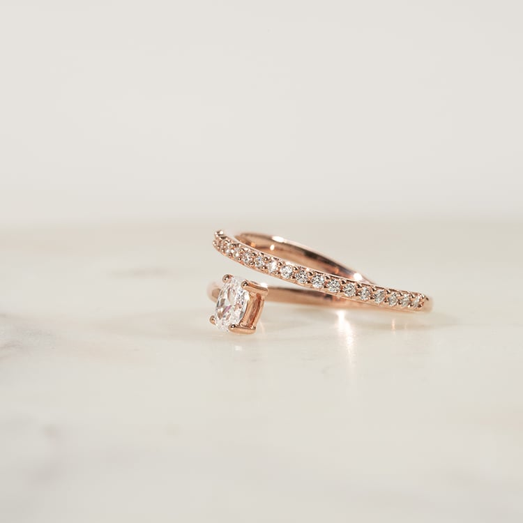 Unkonventioneller Verlobungsring mit Lab Grown Diamanten Lori 137522