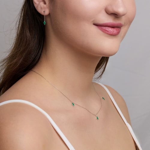 Goldenes Schmuckset mit brasilianischen Smaragden Raiz