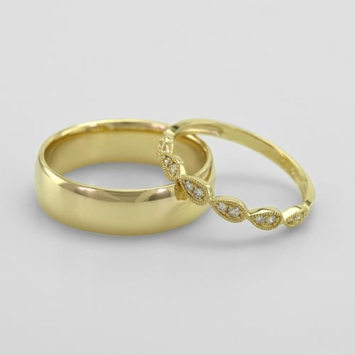 Eheringe aus einem Vintage-Ring mit Lab Grown Diamanten und einem Komfort-Ring Lacy