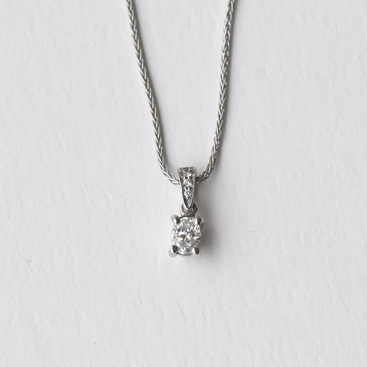Platinkette mit 0.3ct GIA zertifiziertem Diamant Juniper 72938
