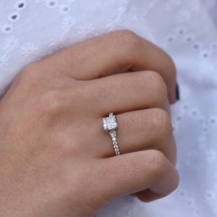 Ring mit Diamanten 49609