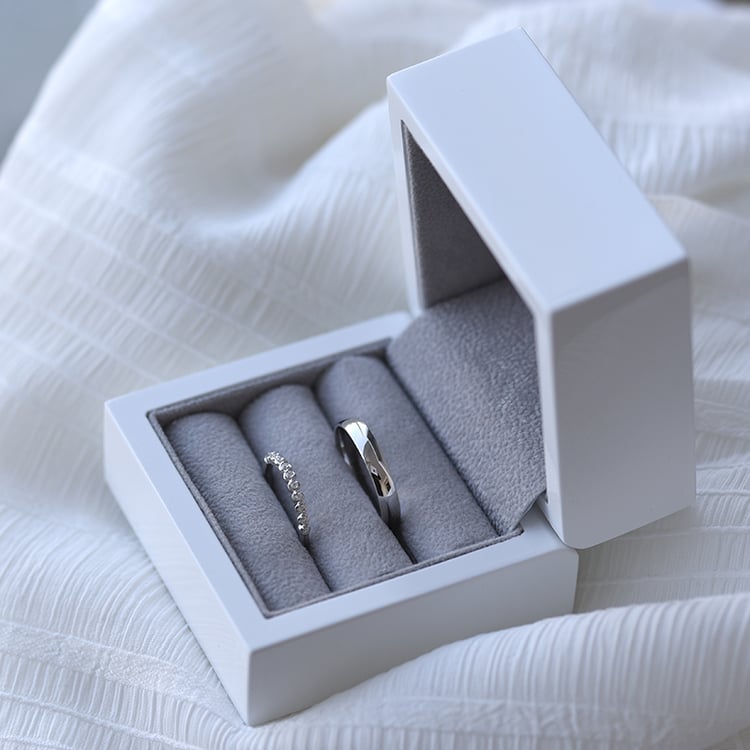 Vintage Diamantring und Komfort Trauringe in Eppi-Geschenkbox 61363