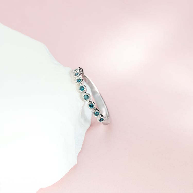 Goldring mit blauen Diamanten Danel 150208