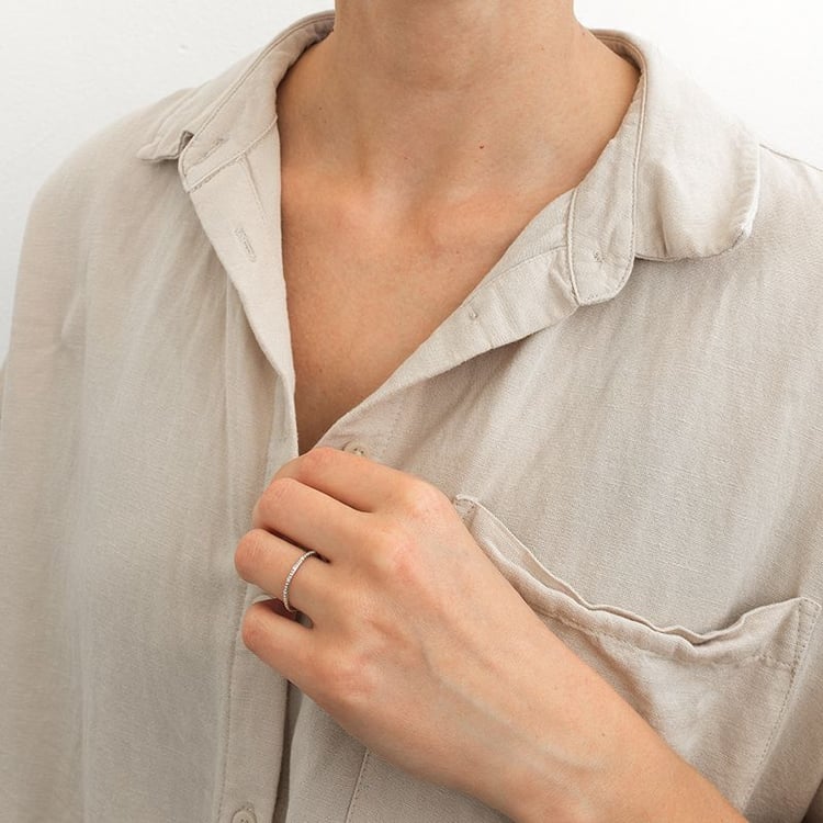 Minimalistischer Ring mit Diamanten Tess 130022