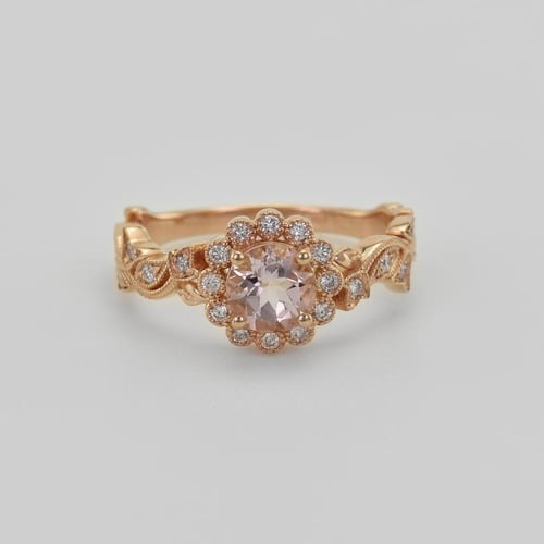 Verlobungsring im Vintage-Stil mit Morganit und Diamanten Jyspie