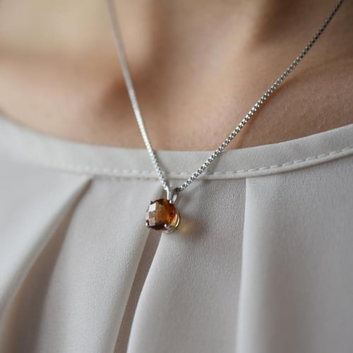 Goldener Anhänger mit 1.70ct Citrin Icy
