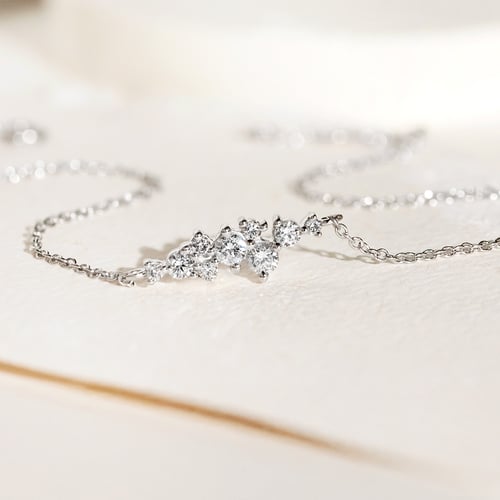 Minimalistisches cluster Armband mit Lab Grown Diamanten Lucy