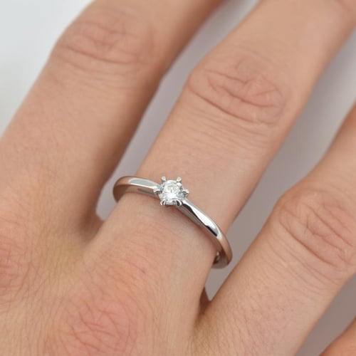 Goldring mit Moissanit Rima