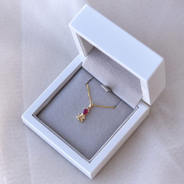 Anhänger mit Rubin und Diamanten 67241