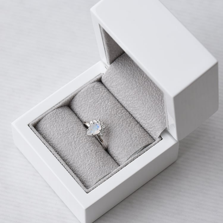 Verlobungsring mit Mondstein und Diamanten Namir 71496