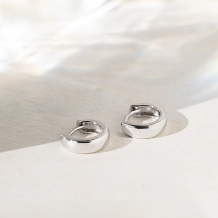 Silberne kreisrunde Ohrringe Rhodri