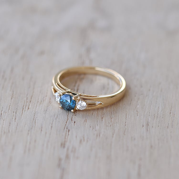 Ring mit blauem Diamant 62067