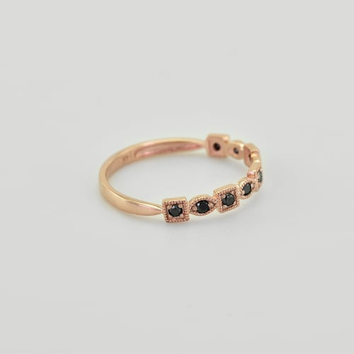 Goldener Memoryring mit schwarzen Diamanten Sanel