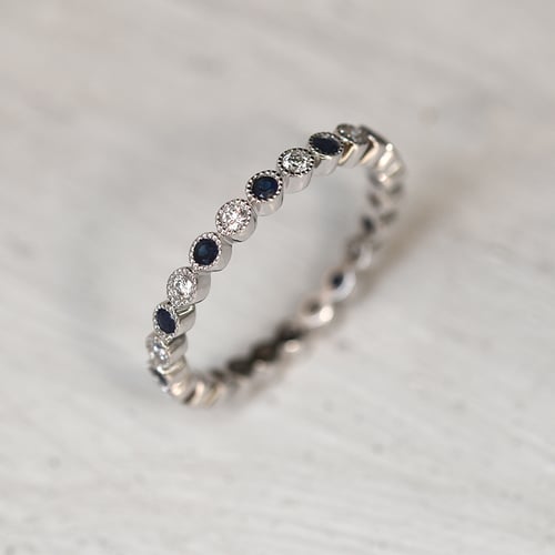 Eheringe mit Diamanten und Saphiren Catalin