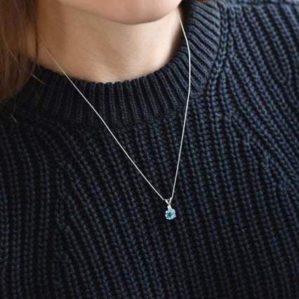 Goldanhänger mit Topas und Diamanten Emolyna