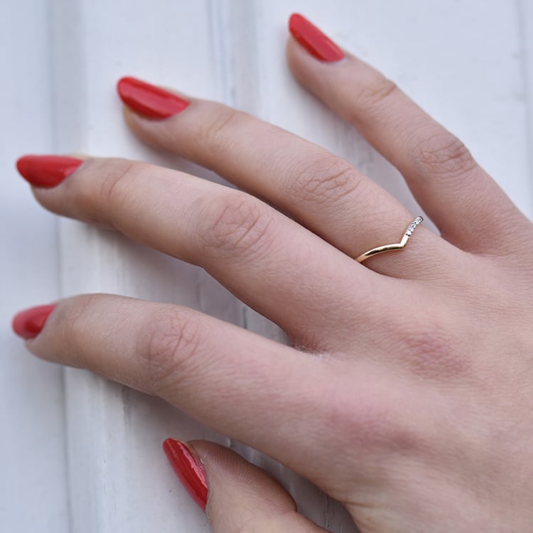 Silberner Ring in V-Form mit Lab Grown Diamanten Annelisa 104688