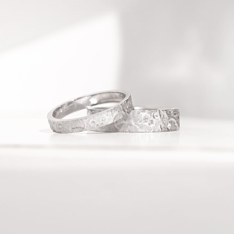 Eheringe mit atypischer Oberfläche Lays 155656