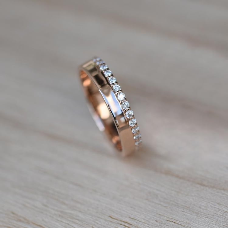 Goldring mit Diamanten 49212