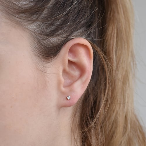 Silberne Ohrstecker mit Lab Grown Diamanten und Auswahl des Karatgewichtes Roth