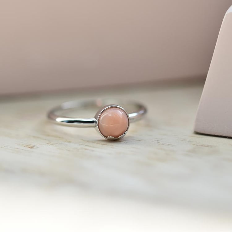 Goldring mit Cabochon-Koralle Yana 40583