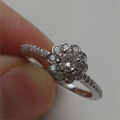 Diamantring aus Gold 7038