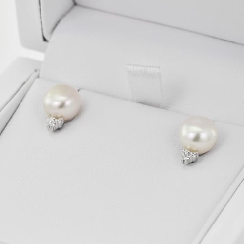 Weiße Perlenohrringe mit Zirkonia Jolene