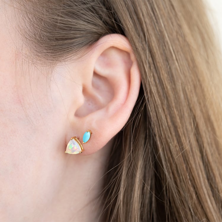 Silberne Ohrstecker mit Opalen Nellie 124210