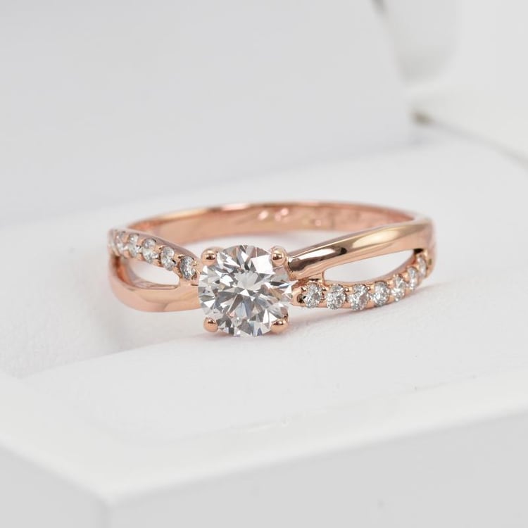 Verlobungsring aus Gold mit Diamanten 13652