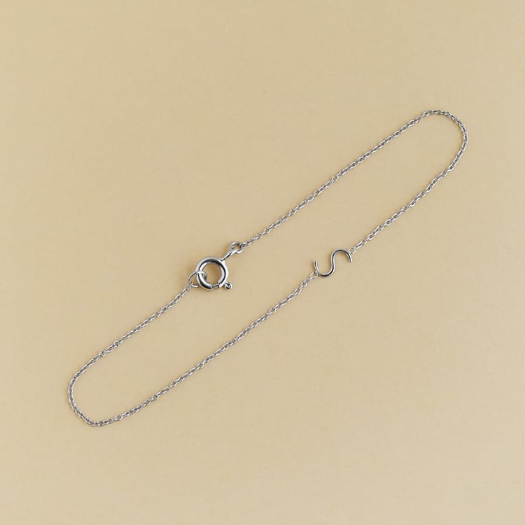 Armband mit Buchstaben Ihrer Auswahl Annika 95618