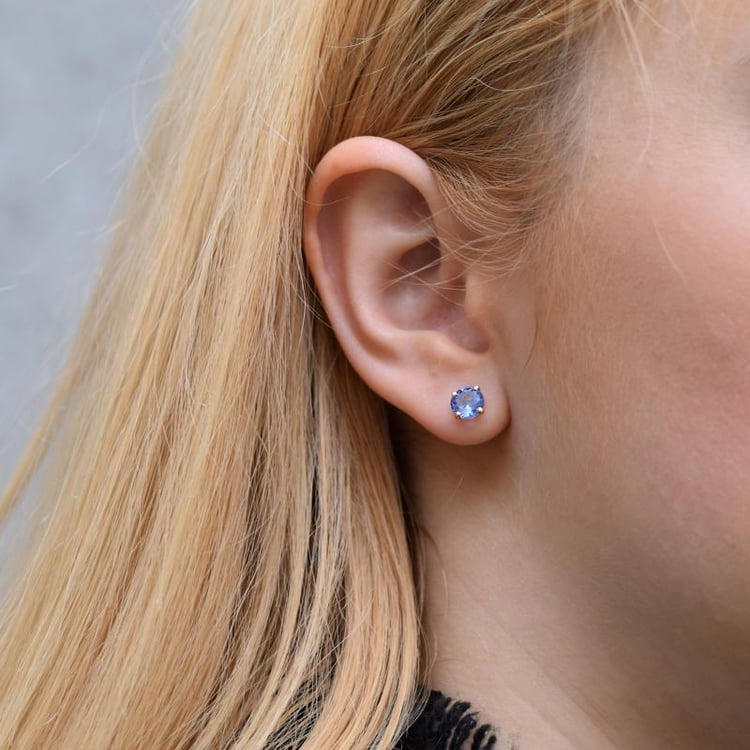 Goldohrringe mit runden Tanzaniten Hulda 14295