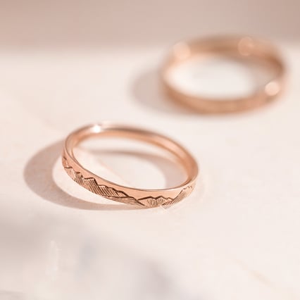 Eheringe mit der Gravur von Bergmotiven Safa