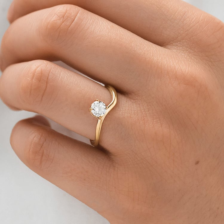 Ring mit rundem Diamanten 154743